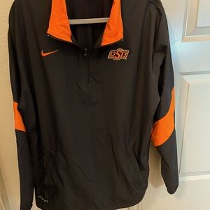 Nike Large Storm fit windbreaker